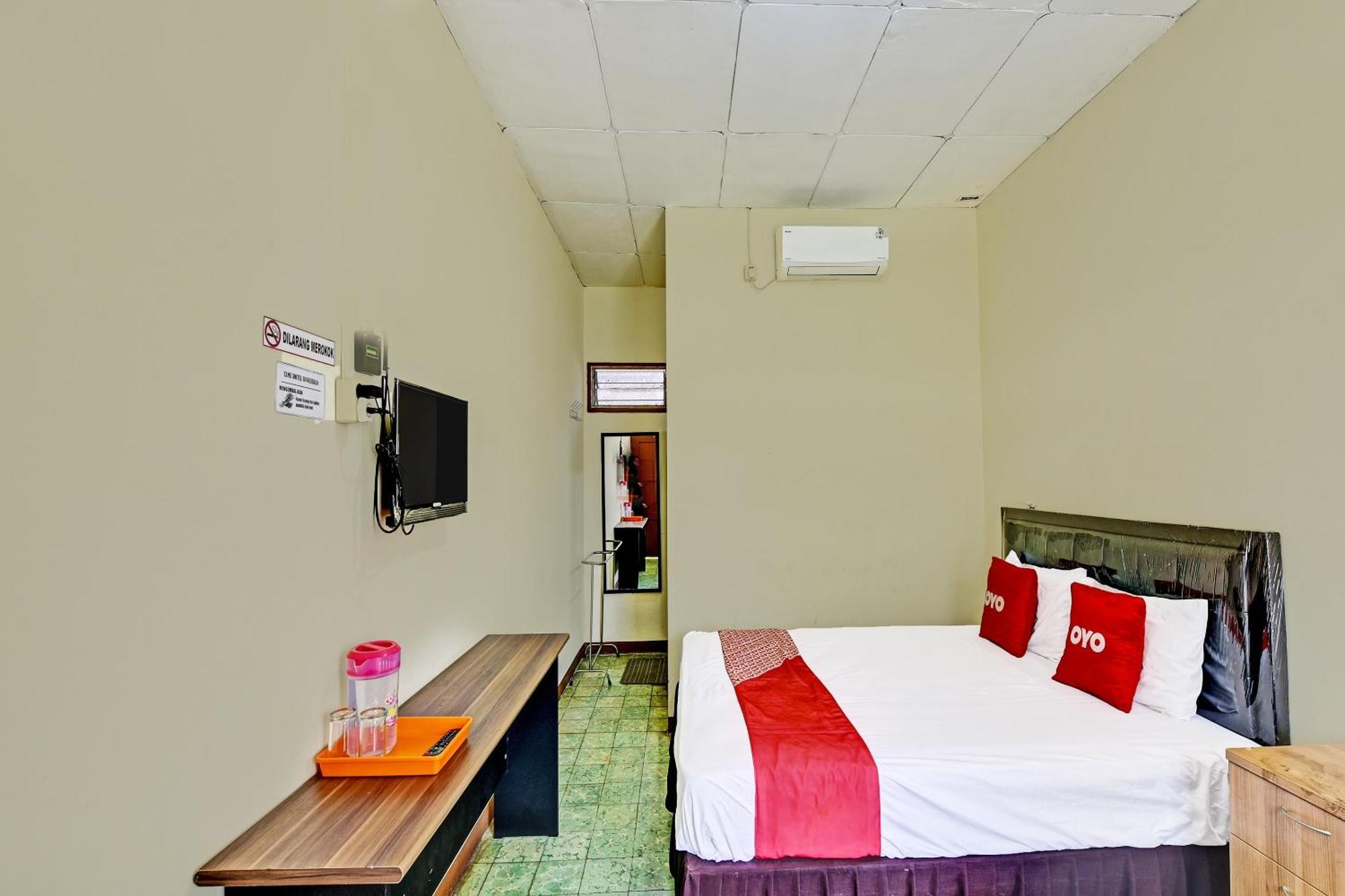 Oyo 90443 Hotel New Kartika In Cilopadang Екстериор снимка