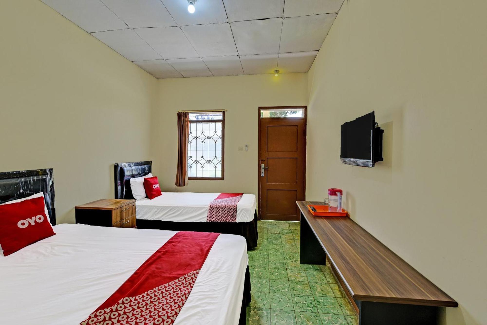 Oyo 90443 Hotel New Kartika In Cilopadang Екстериор снимка
