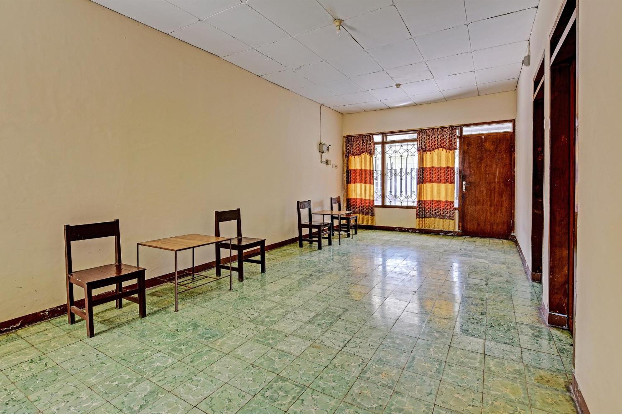 Oyo 90443 Hotel New Kartika In Cilopadang Екстериор снимка
